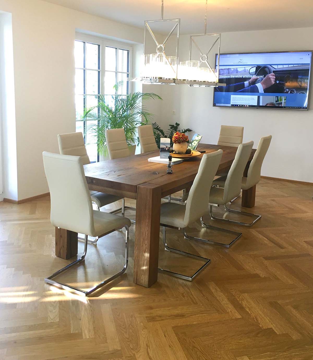 Besprechungsraum der Wirtschaftsberater Kanzlei Zink in Salzburg